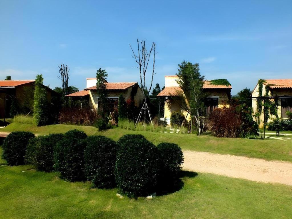 Villa Tuscany Country Resort Suan Phueng Exterior foto